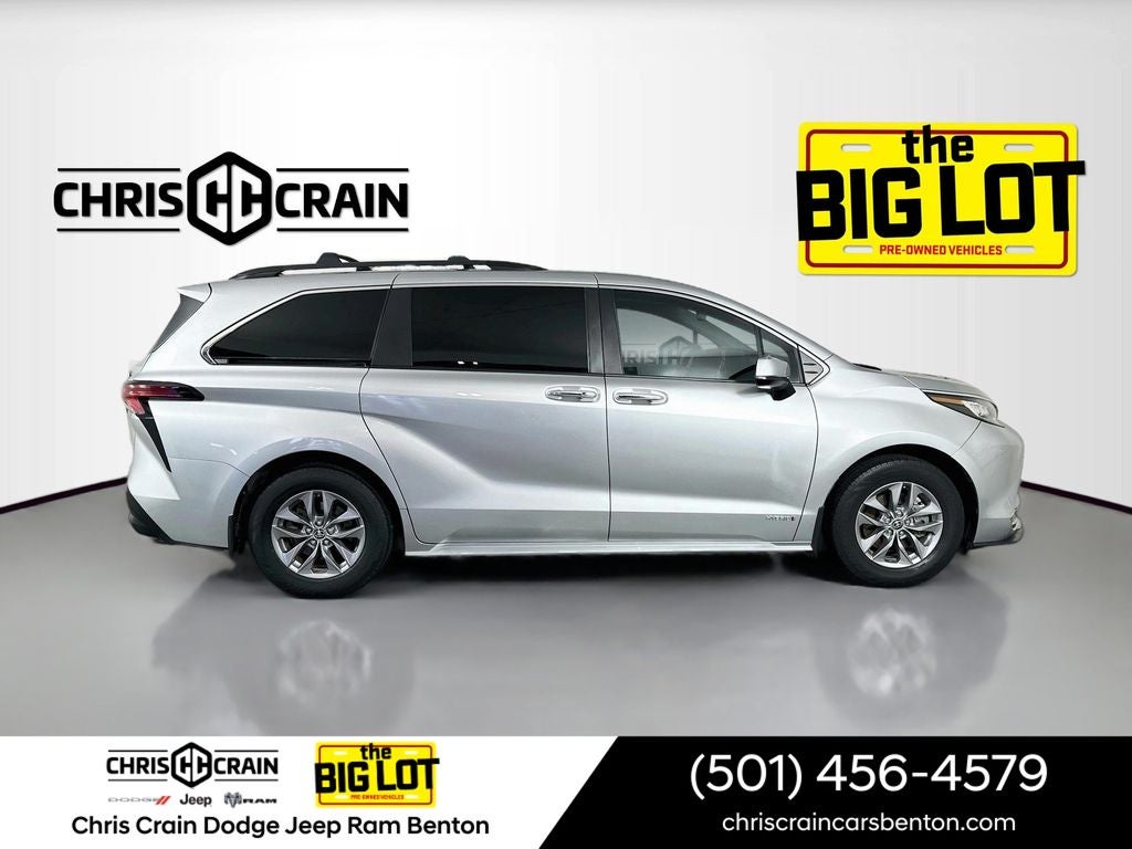 2021 Toyota Sienna XLE