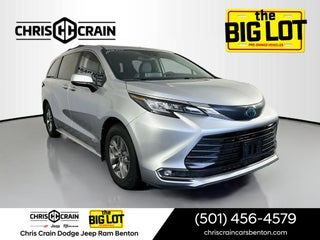 2021 Toyota Sienna XLE