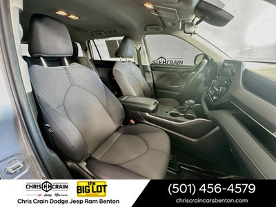 2022 Toyota Highlander LE