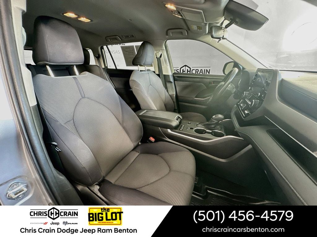 2022 Toyota Highlander LE