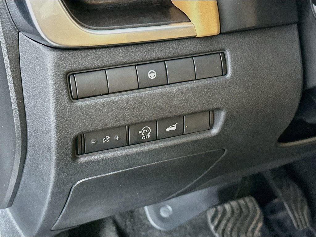 2023 Nissan Rogue Platinum FWD