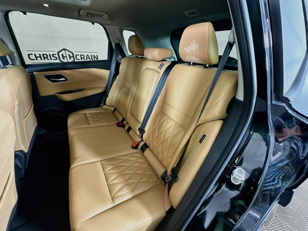 2023 Nissan Rogue Platinum FWD
