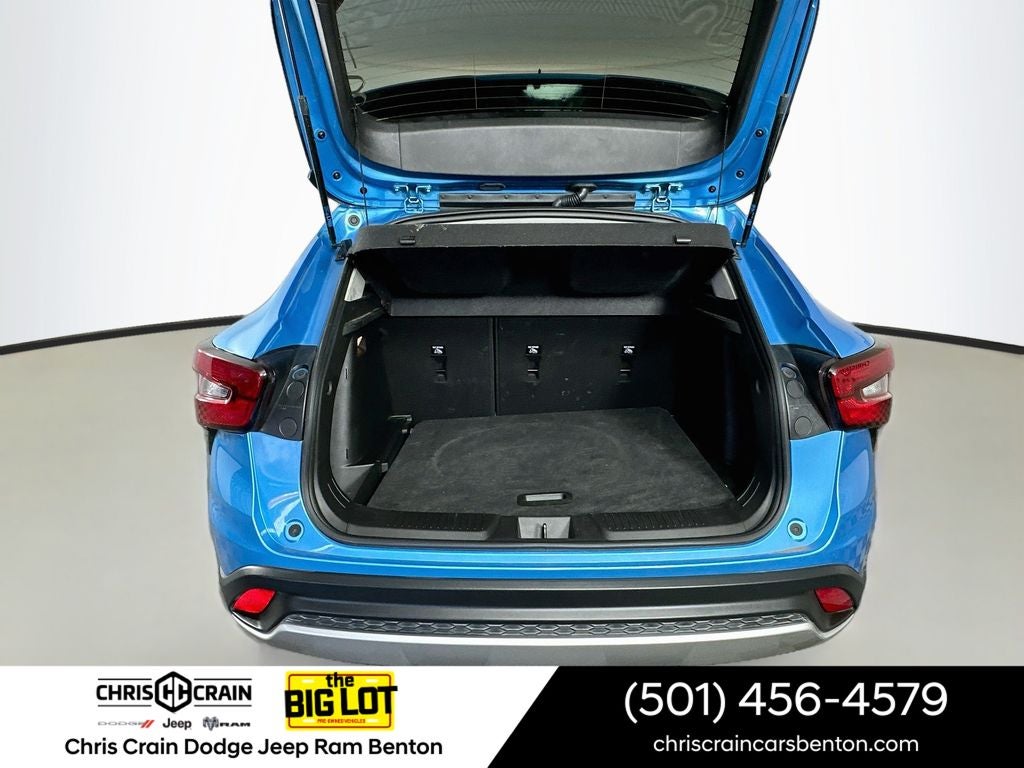 2025 Chevrolet Trax FWD LT