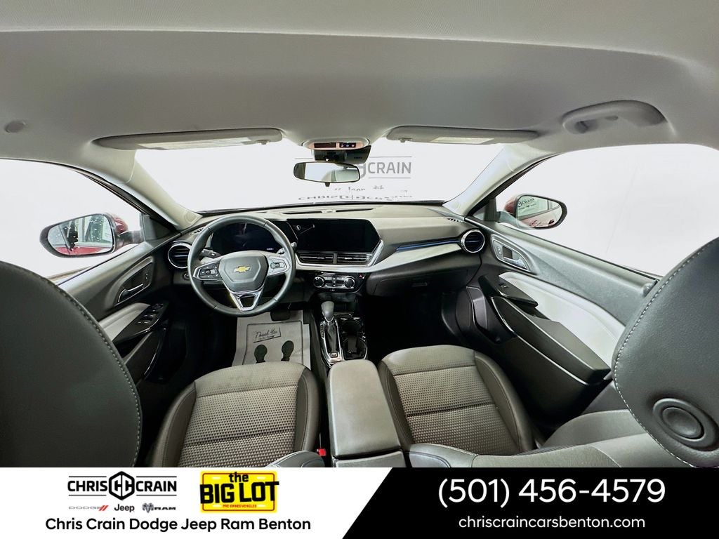 2025 Chevrolet Trax FWD LT