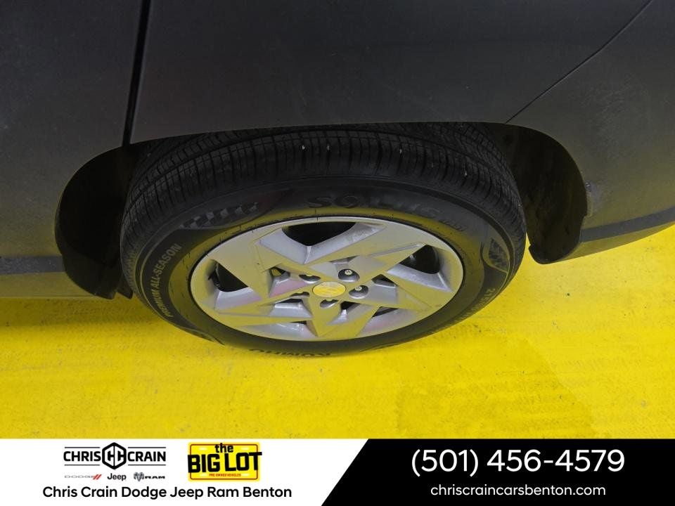 2026 Hyundai KONA SE