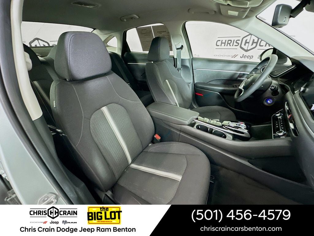 2023 Hyundai SONATA SE