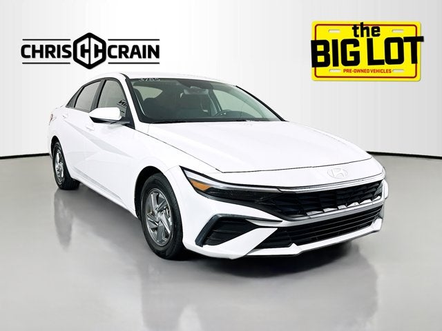 2024 Hyundai ELANTRA SE