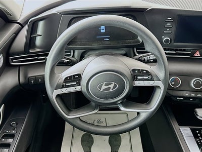 2024 Hyundai ELANTRA SE