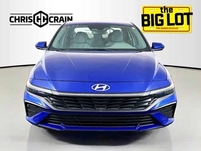 2024 Hyundai ELANTRA SE