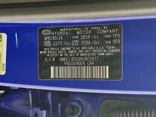 2024 Hyundai ELANTRA SE