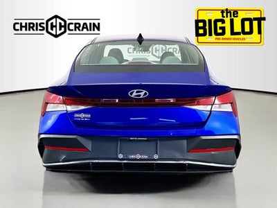 2024 Hyundai ELANTRA SE