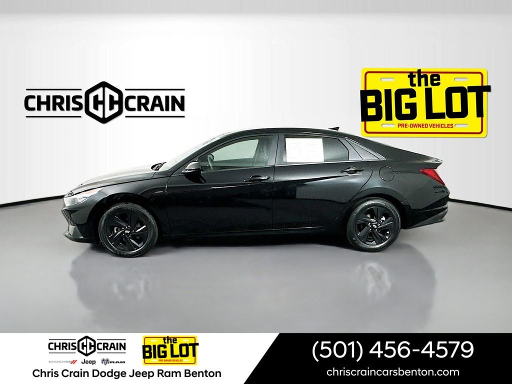 2023 Hyundai ELANTRA SEL