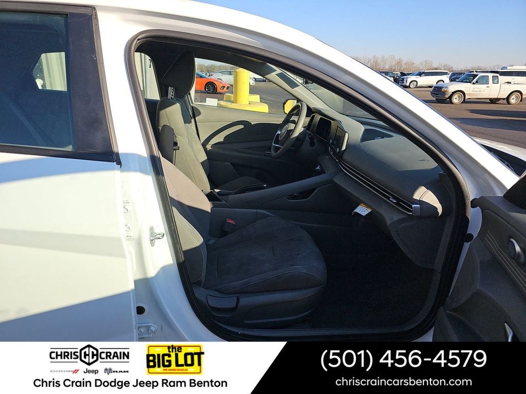 2025 Hyundai ELANTRA SEL Sport