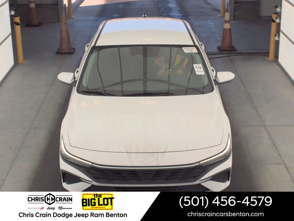 2024 Hyundai ELANTRA SEL