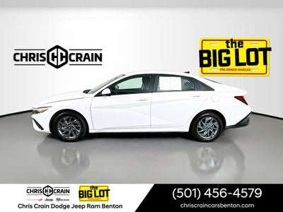 2024 Hyundai ELANTRA SEL