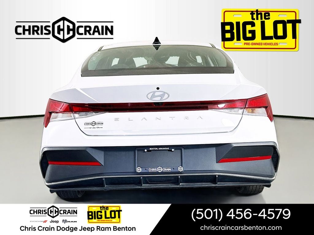 2024 Hyundai ELANTRA SEL