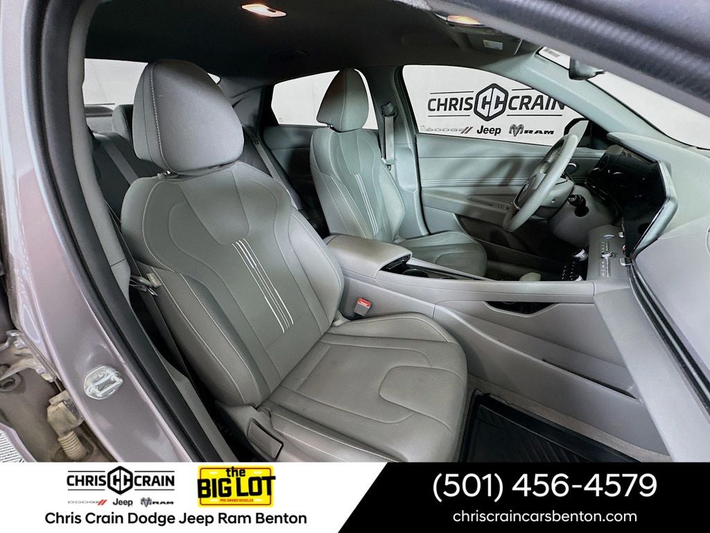 2023 Hyundai ELANTRA SEL