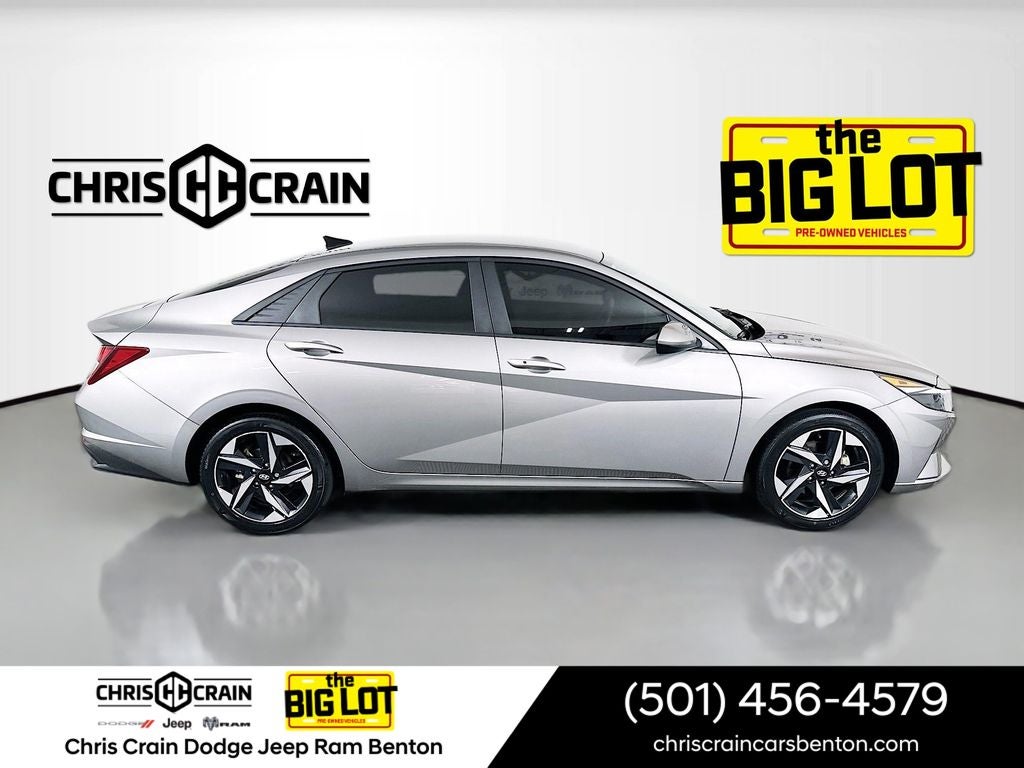 2023 Hyundai ELANTRA SEL