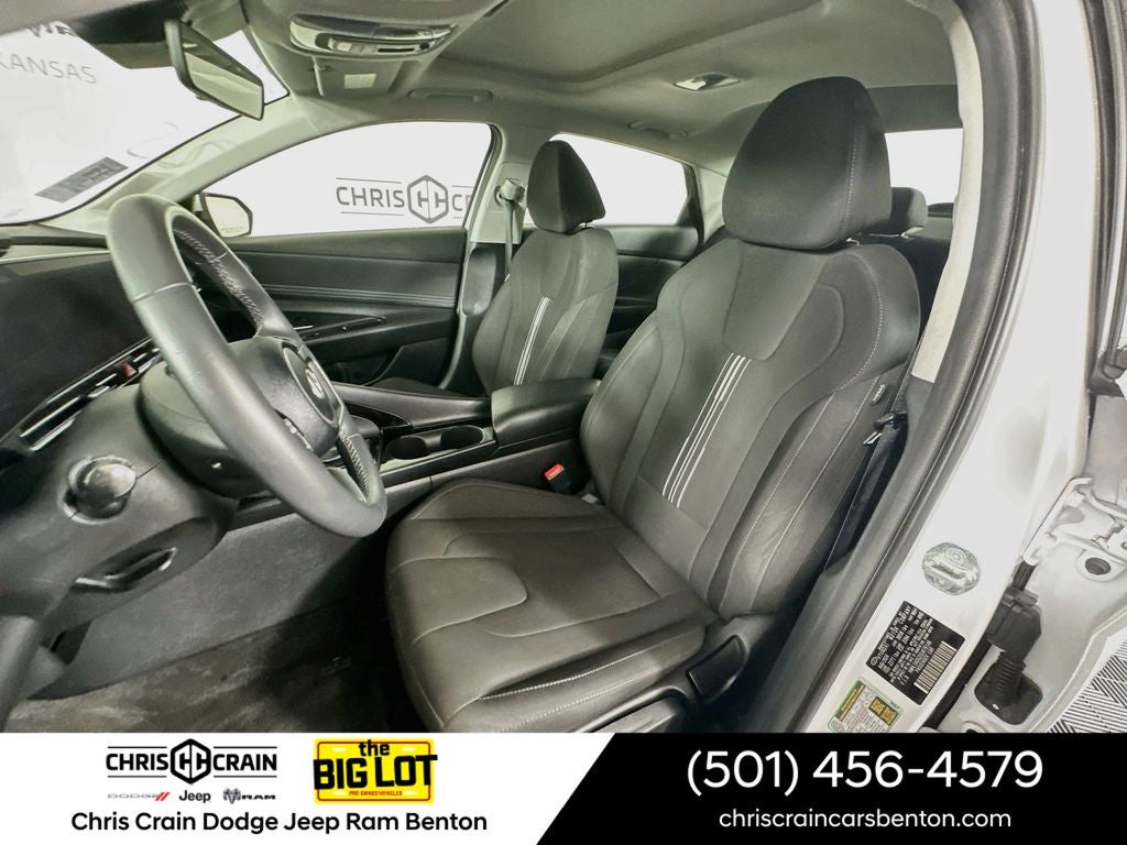2025 Hyundai ELANTRA SEL Convenience