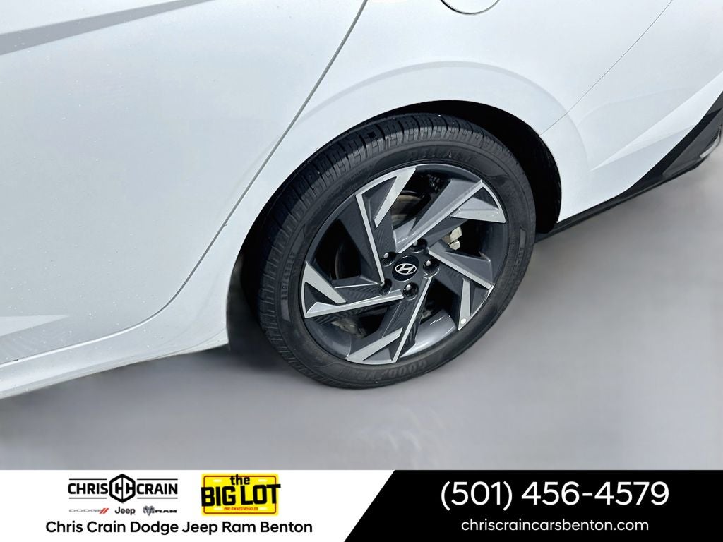 2025 Hyundai ELANTRA SEL Convenience