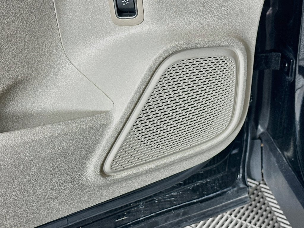2023 Mercedes-Benz GLB 250 GLB 250