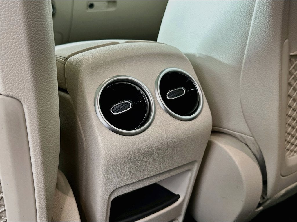2023 Mercedes-Benz GLB 250 GLB 250