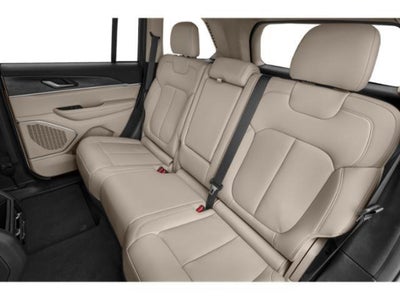 2024 Jeep Grand Cherokee Laredo 4x2