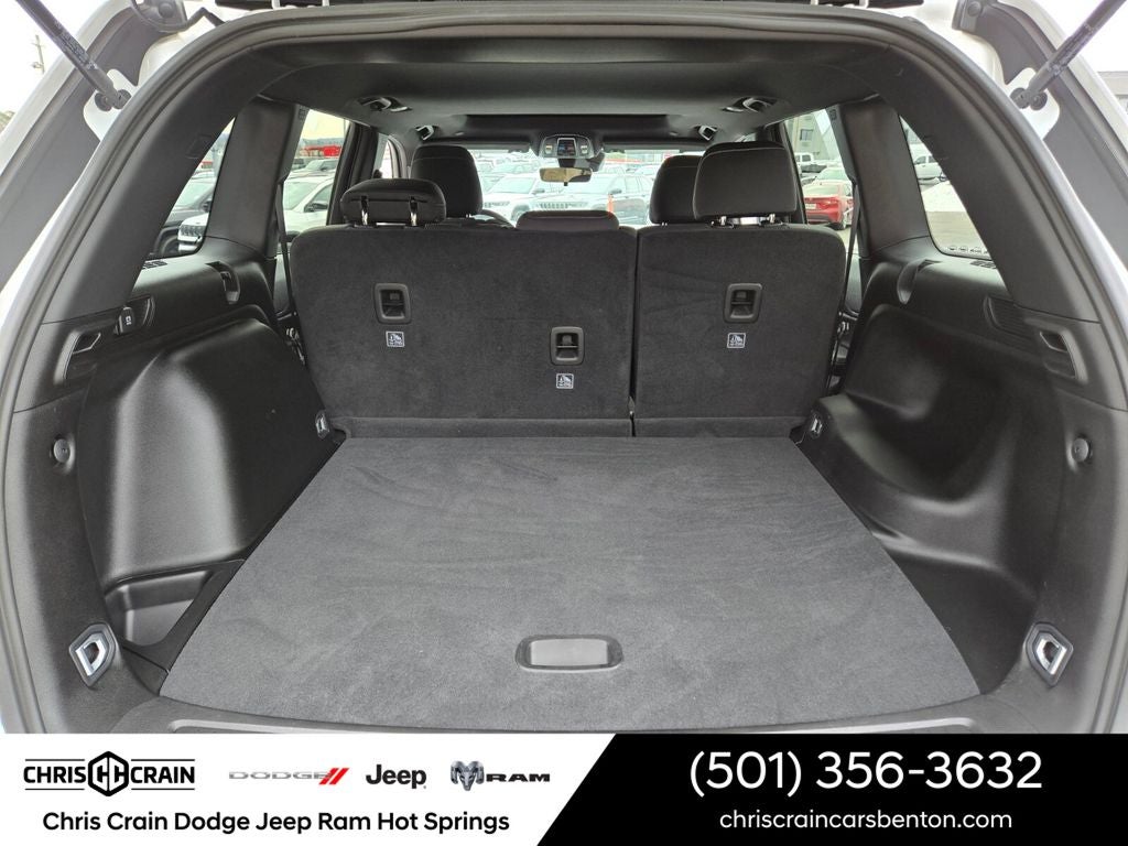 2025 Jeep Grand Cherokee Laredo X 4x4