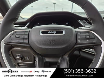 2025 Jeep Grand Cherokee Laredo X 4x4