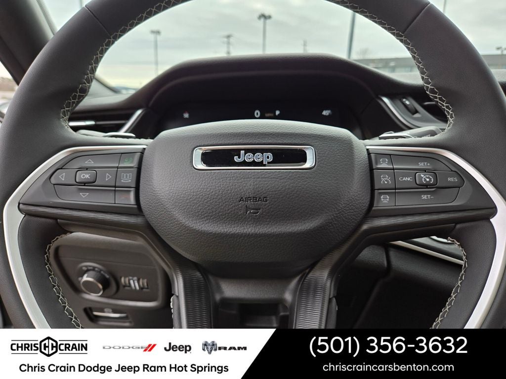 2025 Jeep Grand Cherokee Laredo X 4x4