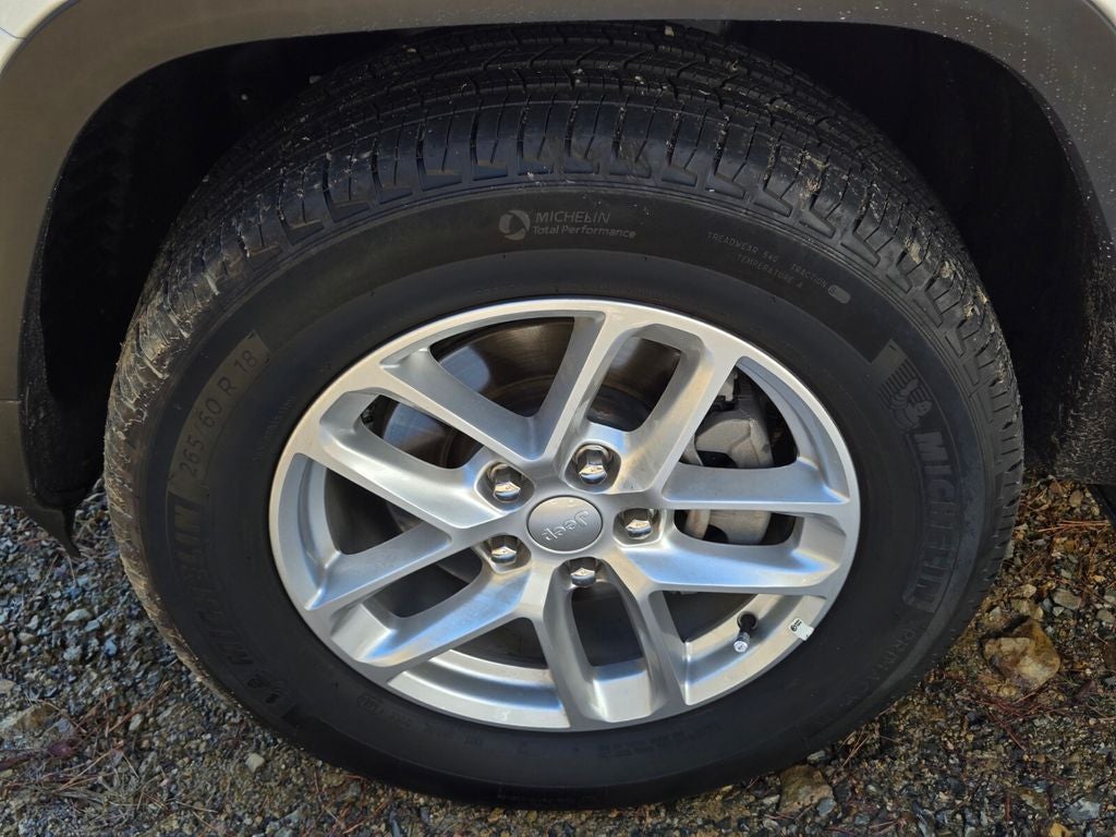 2025 Jeep Grand Cherokee Laredo X 4x4