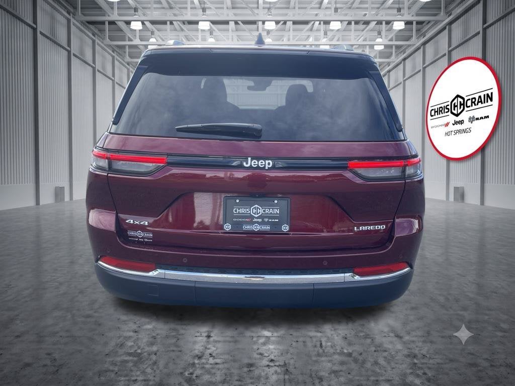 2025 Jeep Grand Cherokee Laredo X 4x4