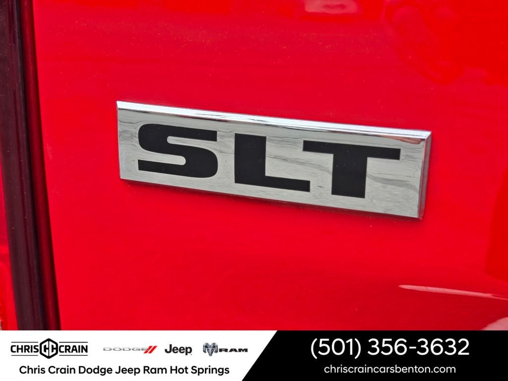 2023 RAM 1500 Classic SLT Crew Cab 4x4 5'7' Box
