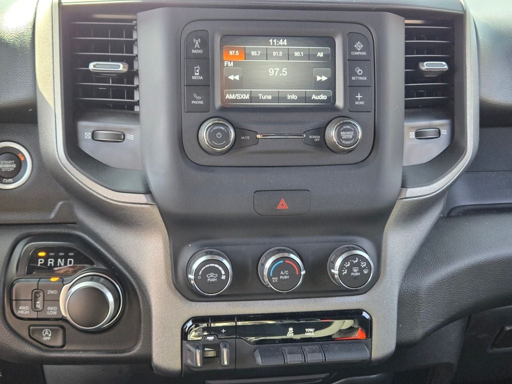 2024 RAM 1500 Tradesman Crew Cab 4x4 5'7' Box