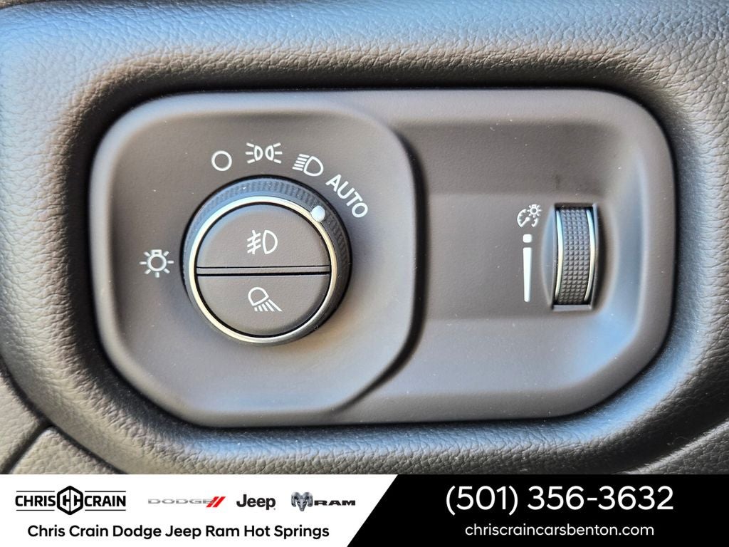 2025 RAM 1500 Big Horn Crew Cab 4x4 5'7' Box