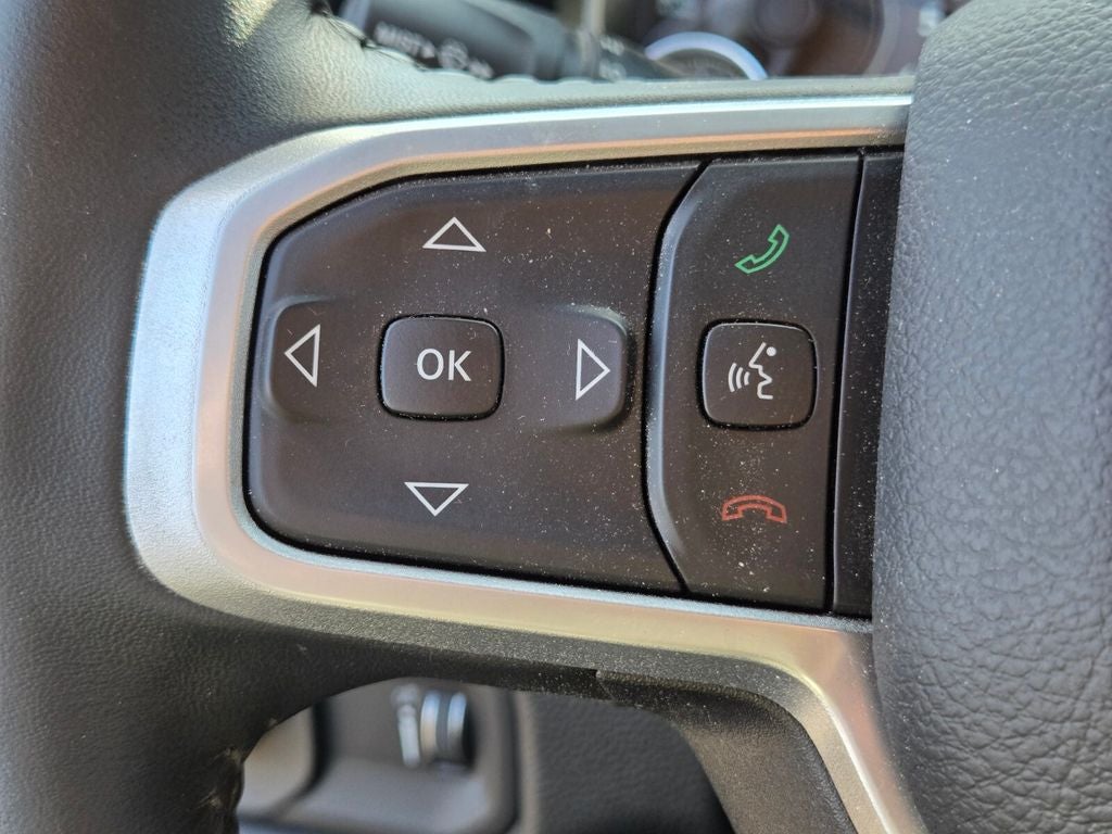 2022 RAM 1500 Big Horn Crew Cab 4x4 5'7' Box