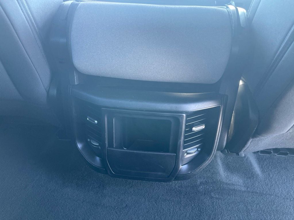 2024 RAM 1500 Big Horn Crew Cab 4x4 5'7' Box