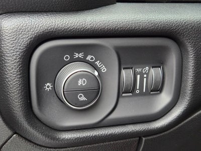 2022 RAM 1500 Laramie Crew Cab 4x4 6'4' Box