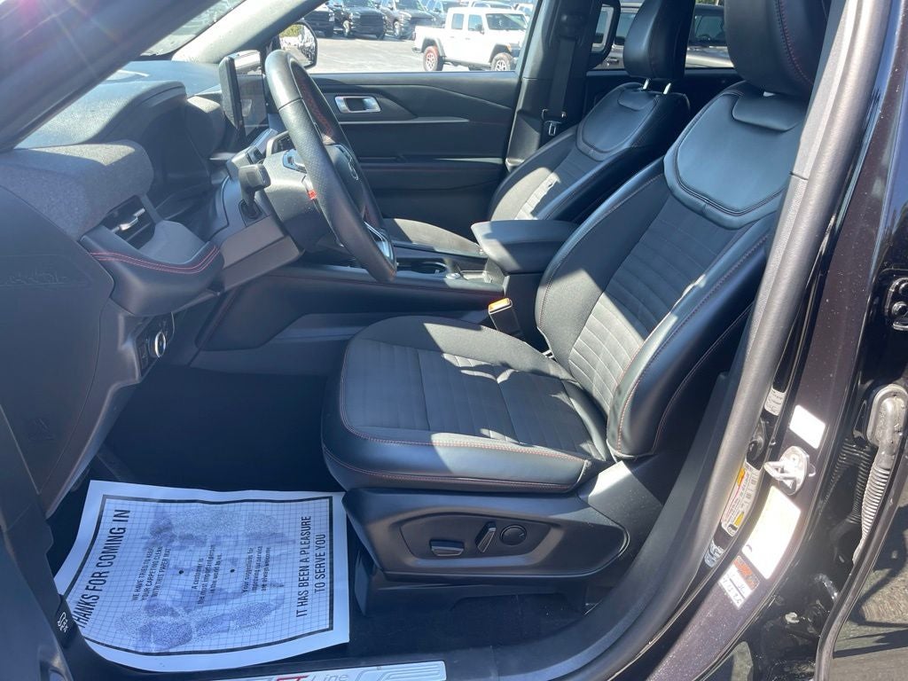 2025 Ford Explorer ST-Line