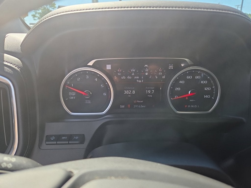 2021 Chevrolet Silverado 1500 4WD Crew Cab Short Bed LTZ