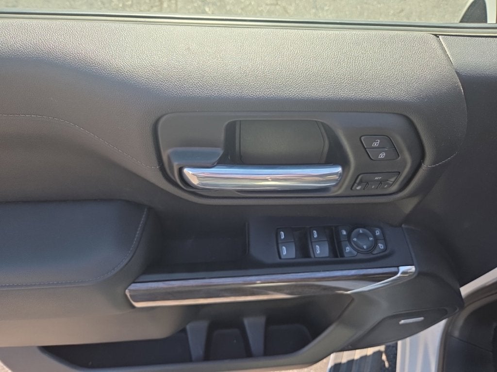 2021 Chevrolet Silverado 1500 4WD Crew Cab Short Bed LTZ