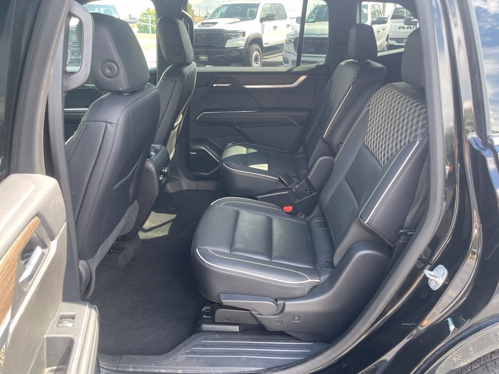 2025 GMC Acadia FWD Denali