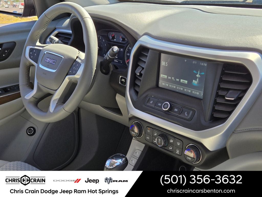 2017 GMC Acadia SLE-2