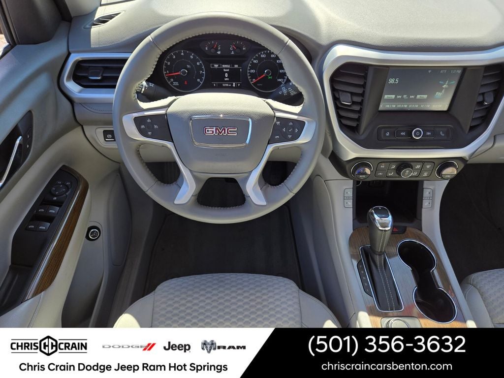 2017 GMC Acadia SLE-2