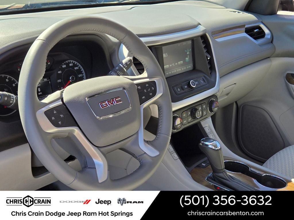 2017 GMC Acadia SLE-2