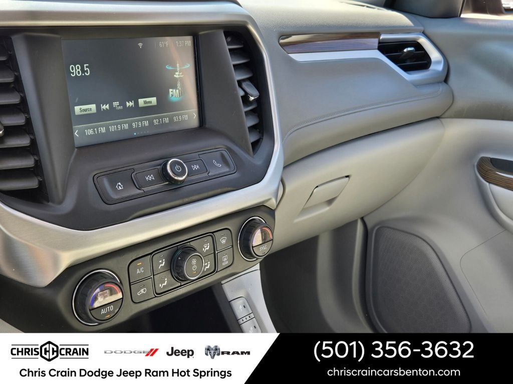 2017 GMC Acadia SLE-2