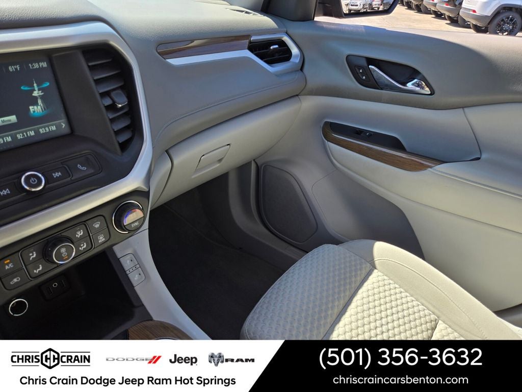 2017 GMC Acadia SLE-2