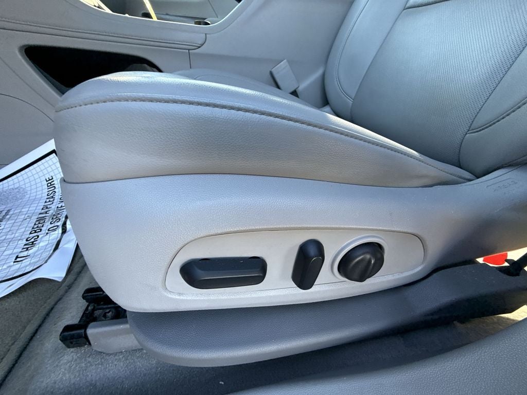 2023 GMC Acadia FWD SLT