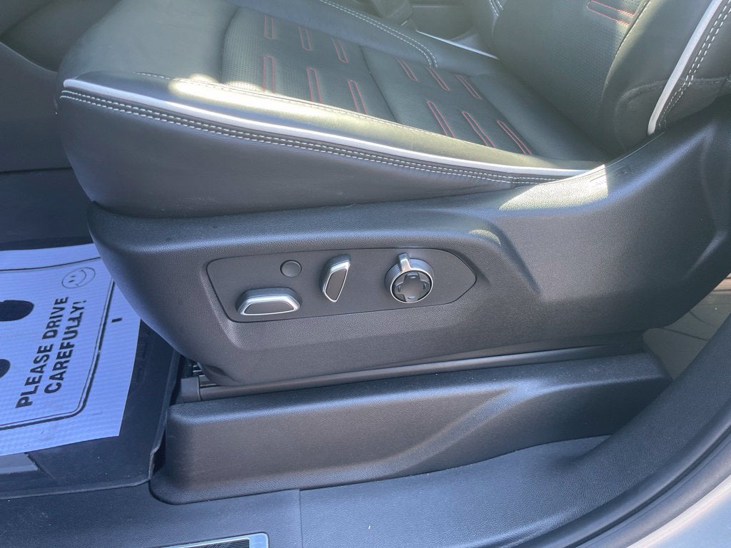 2025 GMC Yukon AT4 Ultimate