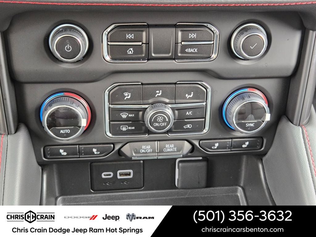 2024 Chevrolet Suburban 4WD RST